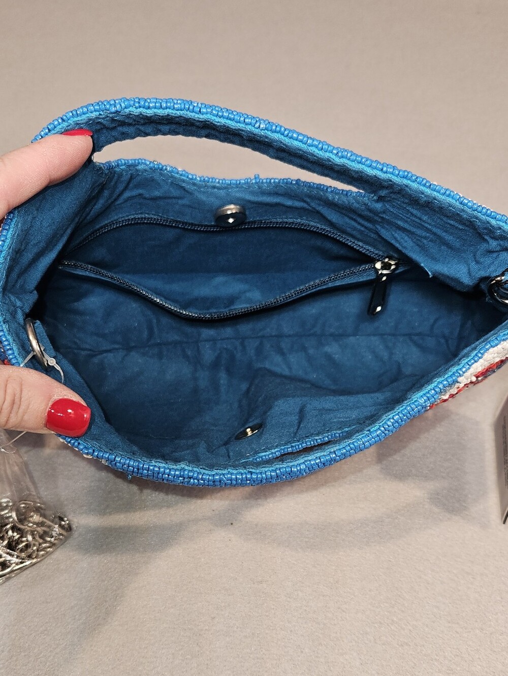 America & Beyond NWT Viral Beaded Lobster Clutch - Coastal Chic Nautical - Picture 9 of 14